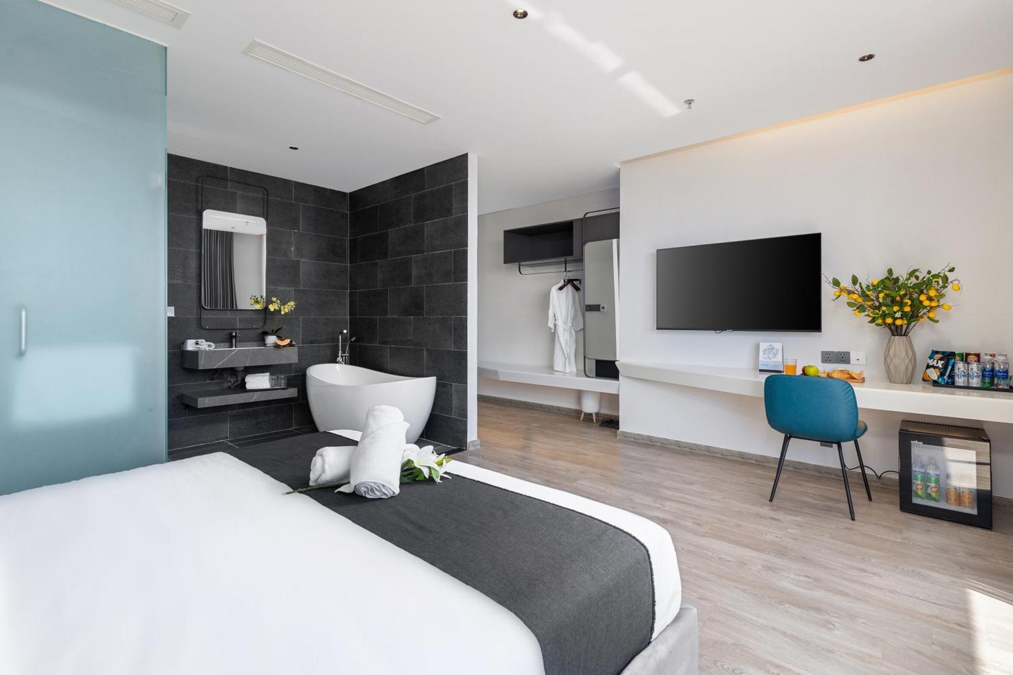 Jbay Beachfront Boutique Hotel Da Nang Eksteriør billede