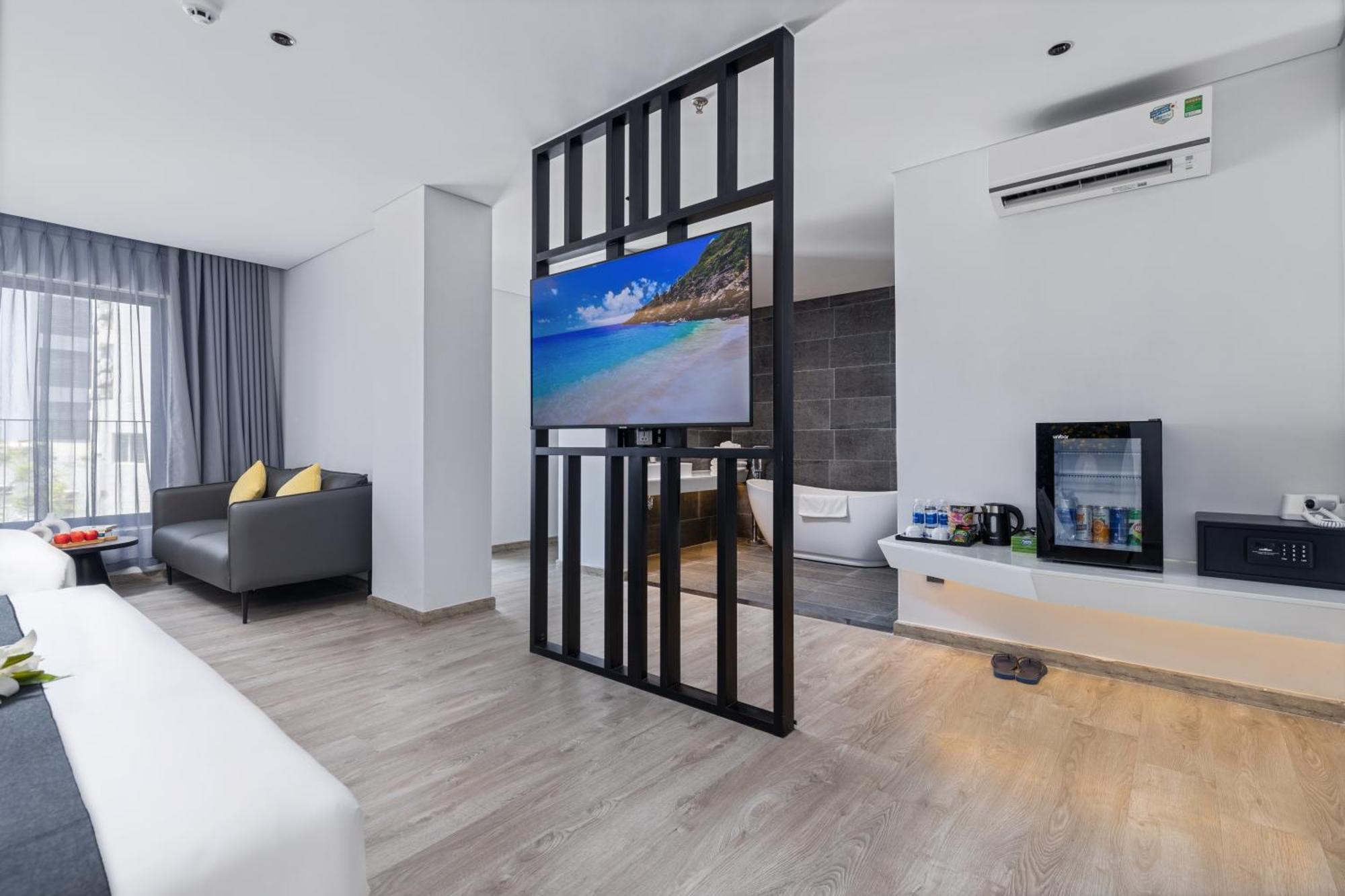Jbay Beachfront Boutique Hotel Da Nang Eksteriør billede